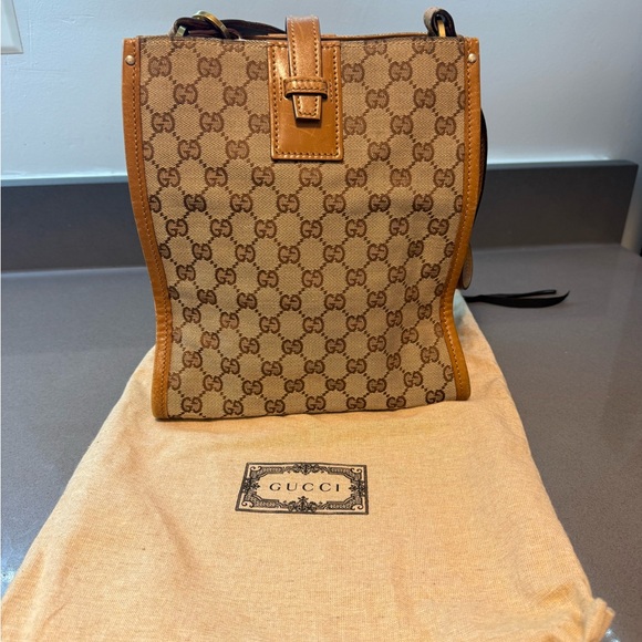 Gucci Tan and Brown GG Canvas Tote - Picture 1 of 15
